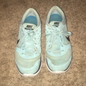 Nike Shoes | Flex 2015 Run